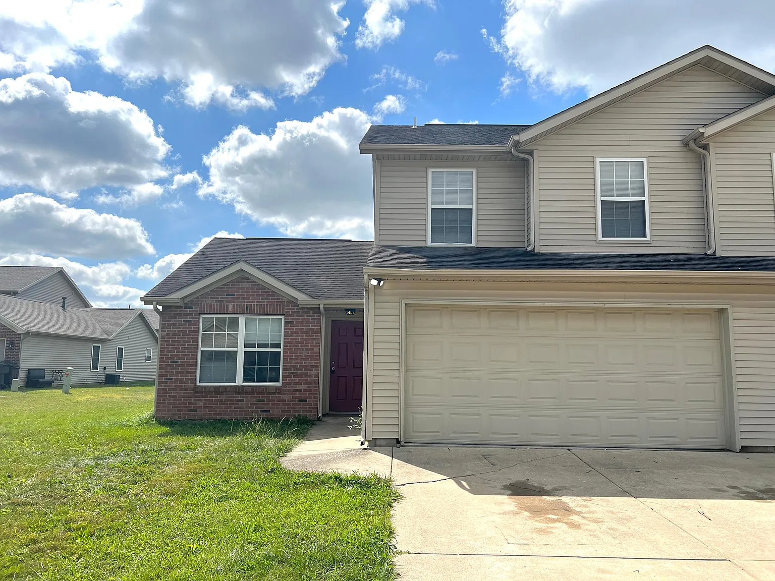 3 bed, 2.5 bath, 1425 sqft, $1,590 — Photo 1