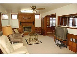 1st image of 4817 Newport Dr