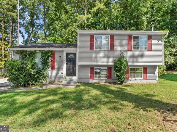 2036 Countydown Ln, Stone Mountain, GA 30088