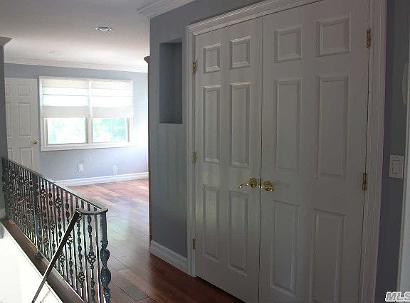 3rd image of 23 Erie St