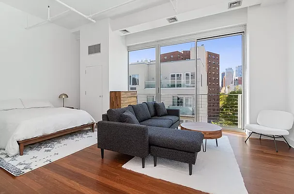 Rented by REAL New York | media 12