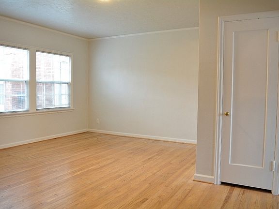 3rd image of 5040 SE 75th Ave