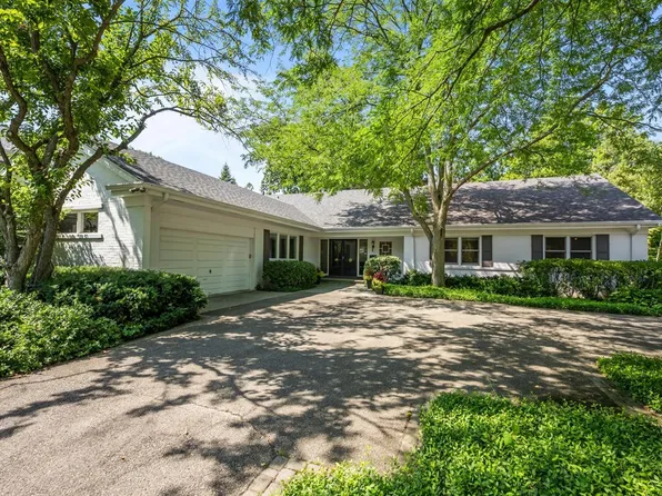 356 Sheridan Rd, Glencoe, IL 60022