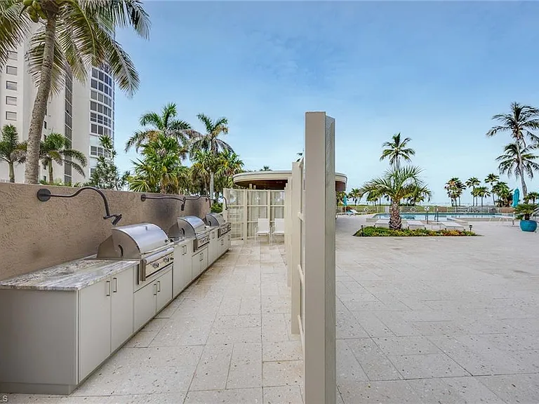 4651 Gulf Shore Blvd N #1106 — Photo 9