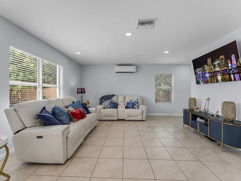 29310 SW 143rd Pl — Photo 8