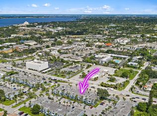 950 S Kanner Hwy APT B24, Stuart, FL 34994