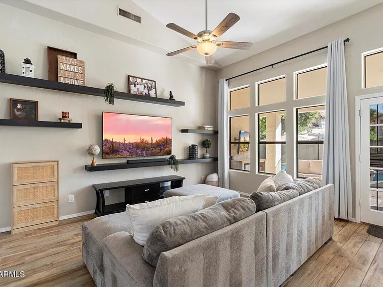 5559 W Aster Dr — Photo 8
