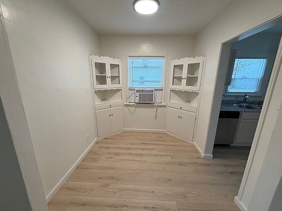 4th image of 1521 Dixon St #B