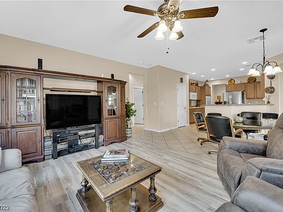 4th image of 2389 Fayetteville Ave