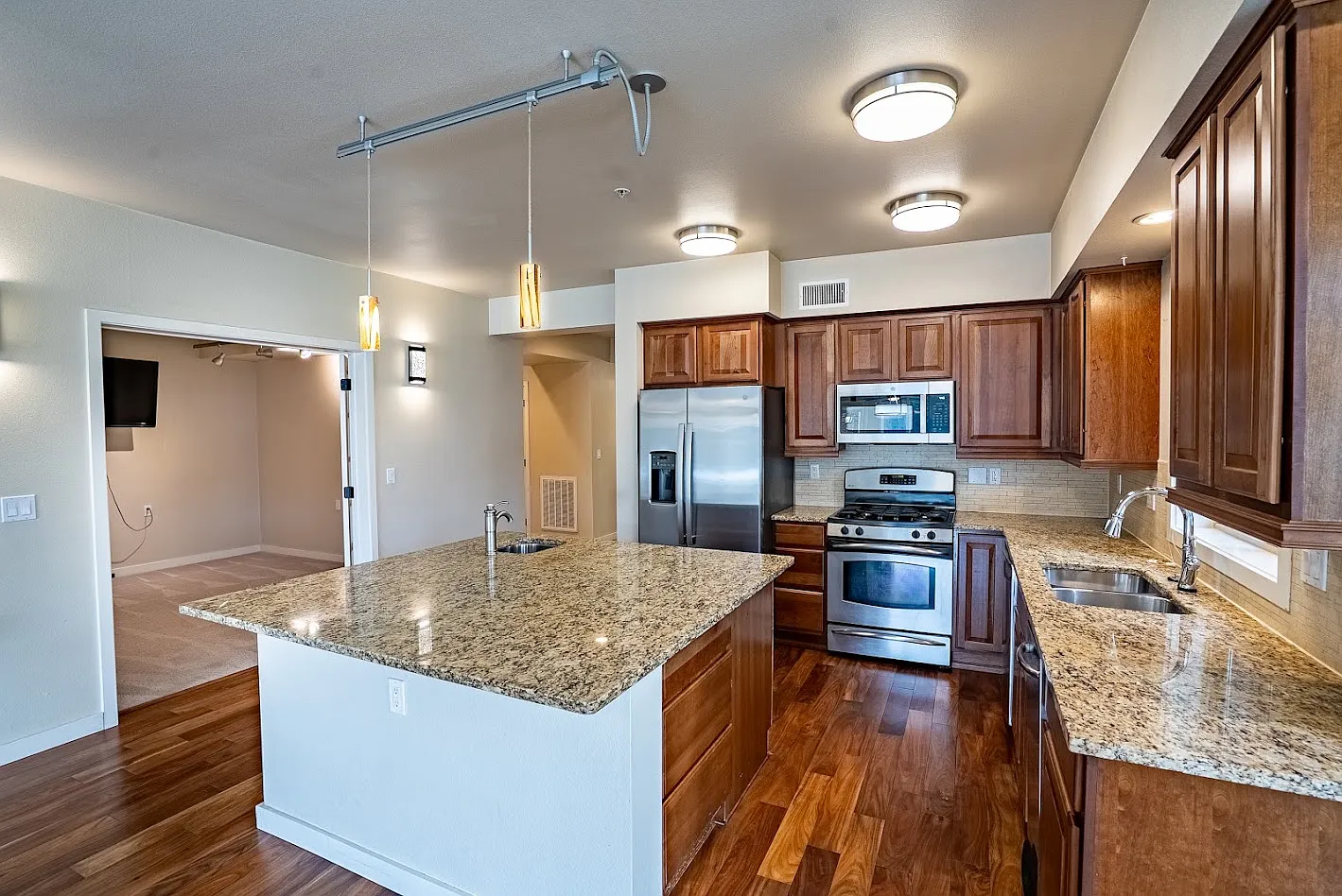 355 W Waterside Dr — Photo 1