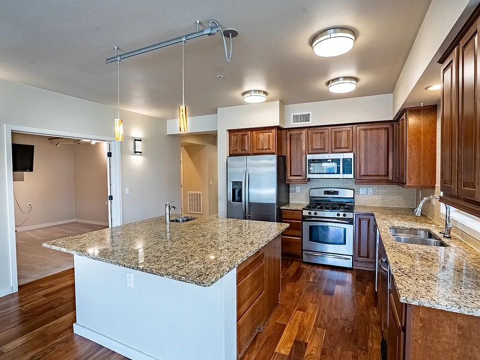 355 W Waterside Dr #101