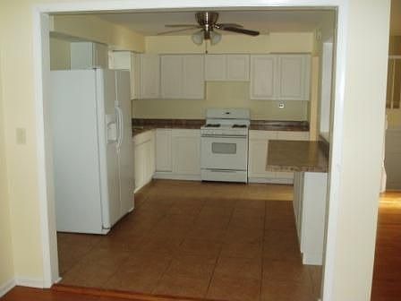 5th image of 816 Howard Ave