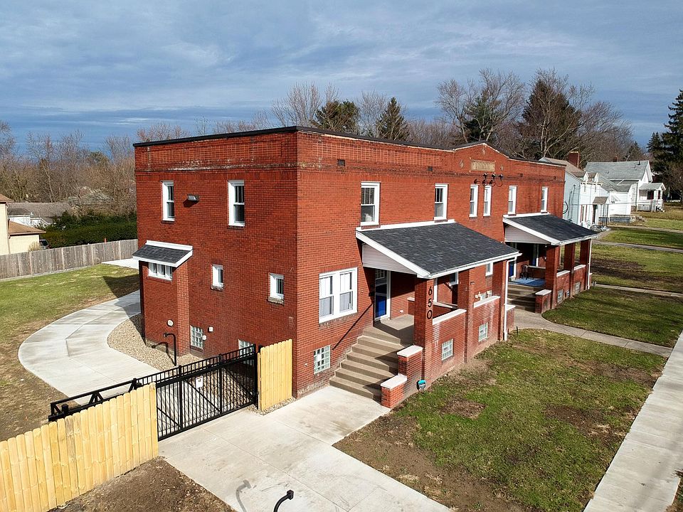 1st image of 650 Clearmont Dr #D