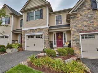 1643 Finches Garden Rd, Bethlehem, PA 18015