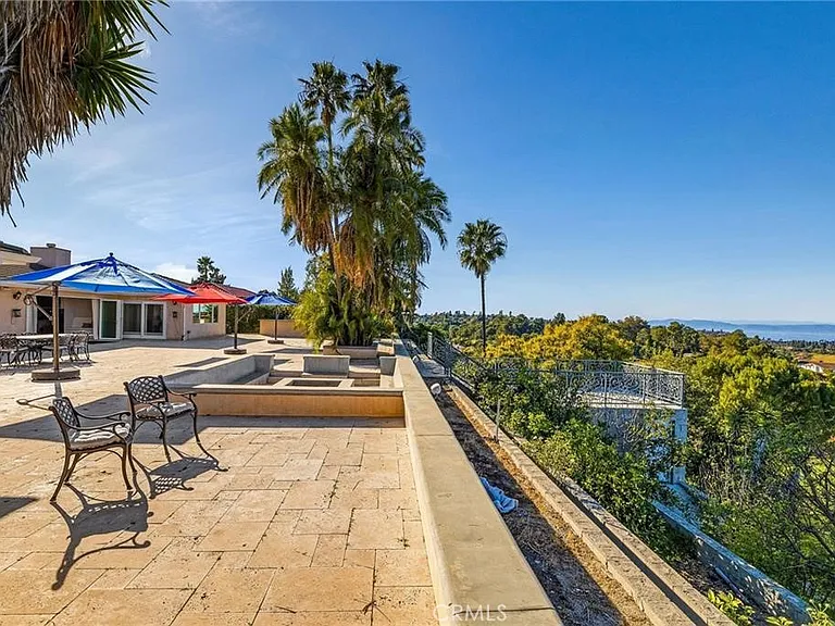 21 Coveview Dr — Photo 65