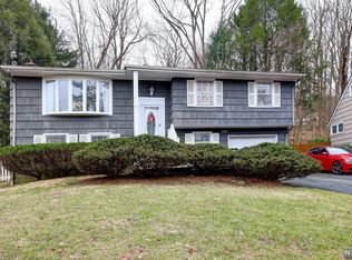 688 Ramapo Valley Rd, Oakland, NJ 07436