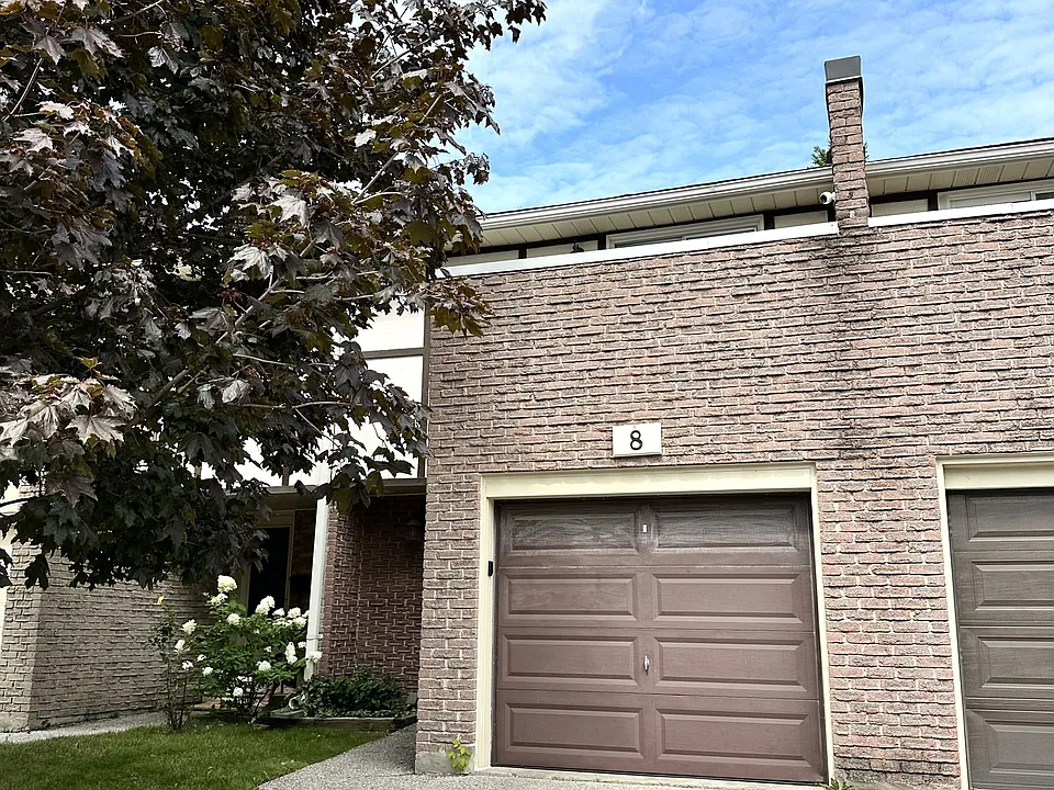 1485 Gulleden Dr #8