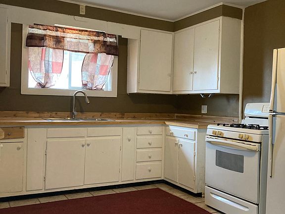 4th image of 116 E Fairview Ave #1