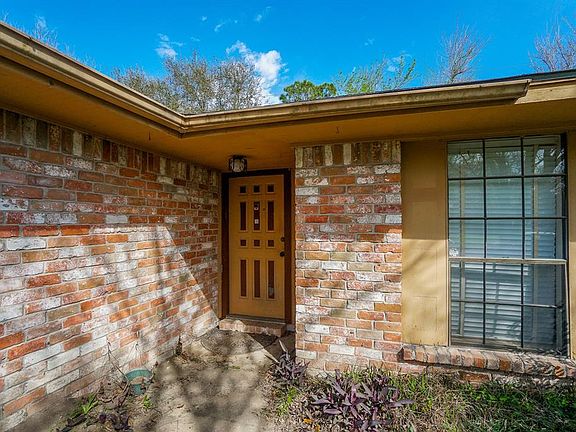 3rd image of 7822 Kellwood Dr
