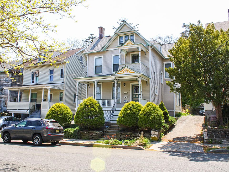 1st image of 33 Elysian Ave APT 1