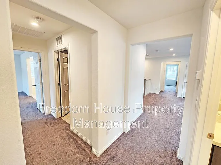 3821 E Weld Ave — Photo 22