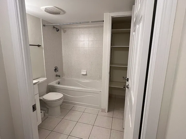 68 Grangeway Ave — Photo 25