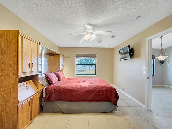 3rd image of 1801 Morven Ct