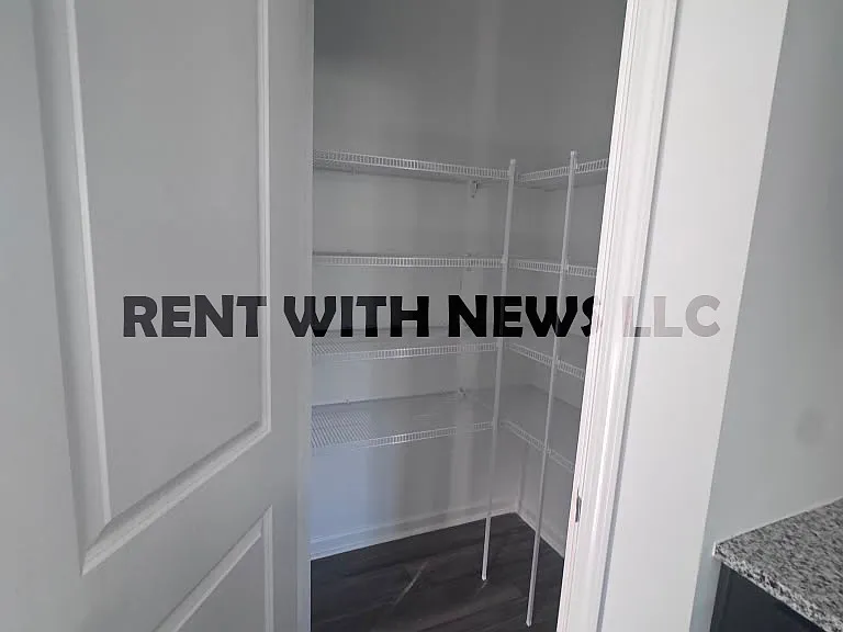 109 Napoleone St #1 — Photo 30