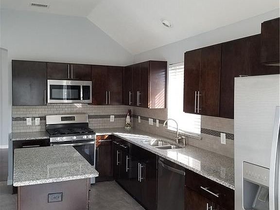 5th image of 6206 Hillside Ln