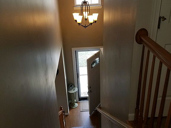 5th image of 1160 Trish Ct