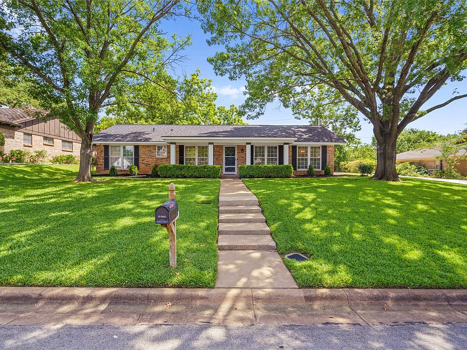 1st image of 409 Summit Ridge Dr