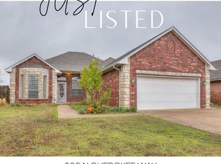 608 N Cherokee Way, Mustang, OK 73064