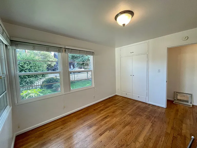 934 Fountain Ave — Photo 13