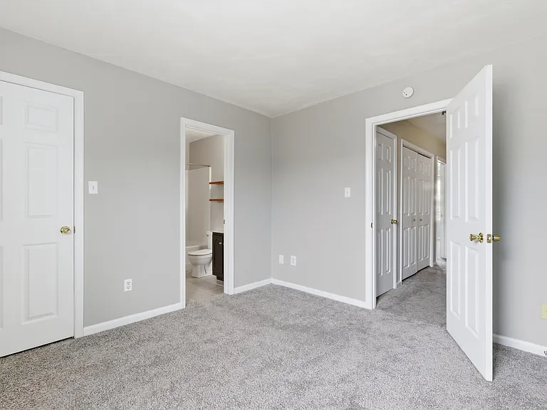 435 Greenview Dr — Photo 21