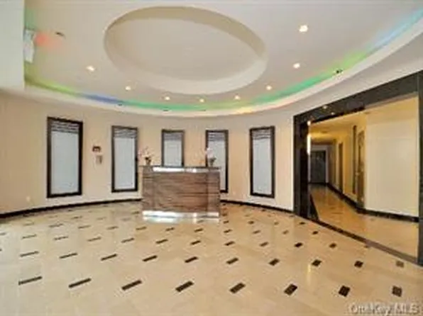31-32 Union St #3H, Flushing, NY 11354