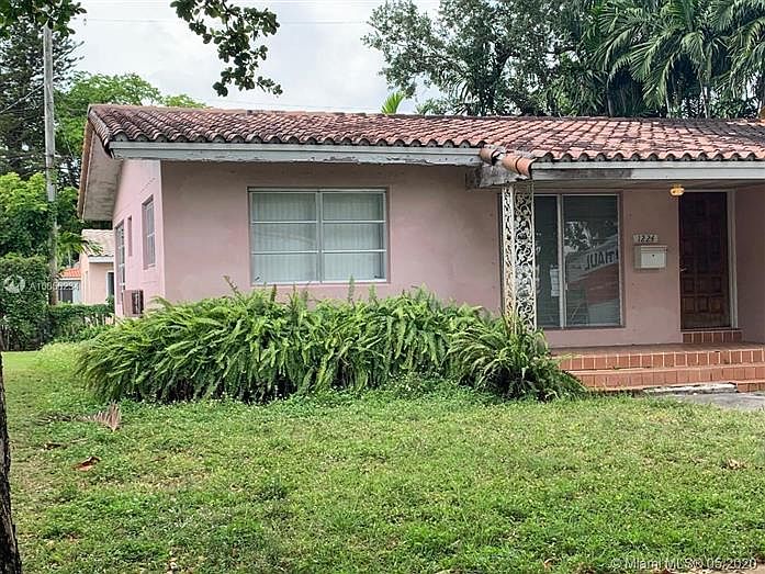 1st image of 1224 Aguila Ave