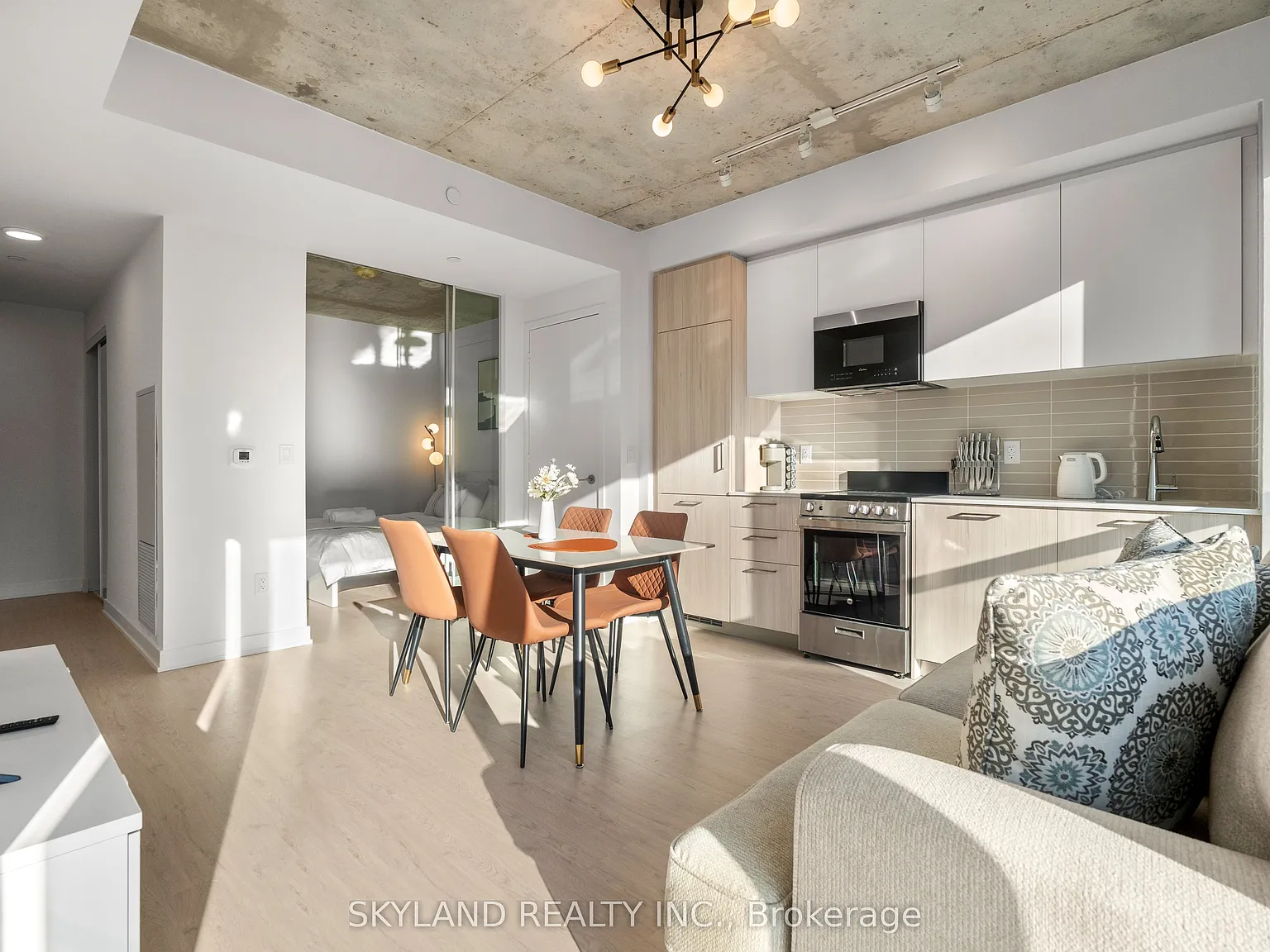 2 bed, $3,000 — Photo 3