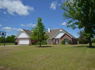 161 E Goldenrod St S, Skiatook, OK 74070