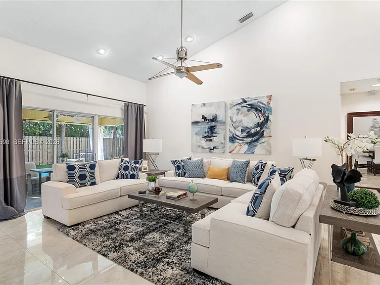 7101 NW 44th Ln — Photo 18