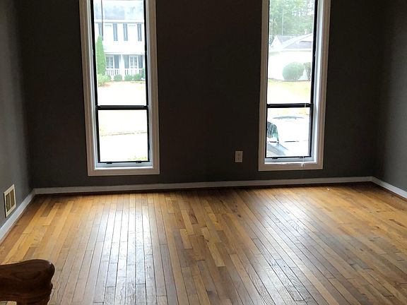 3rd image of 325 Sea Holly Cir