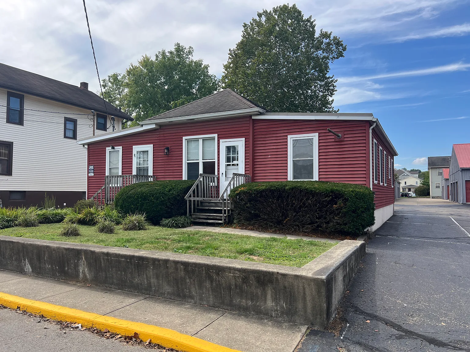 3 bed, 1.5 bath, $1,200 — Photo 1