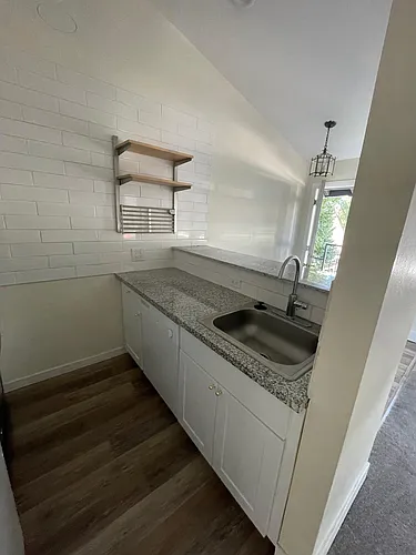 490 Highland Ave Photo 1
