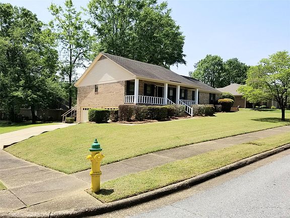 4th image of 4536 Woodledge Dr