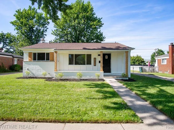 1401 Key West Dr, Troy, MI 48083