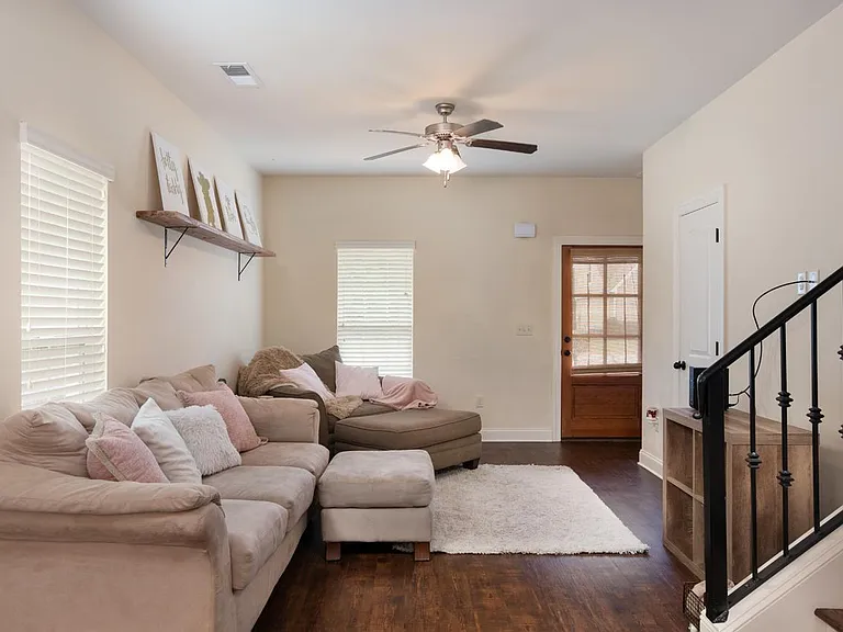 1022 Anchorage Rd — Photo 3
