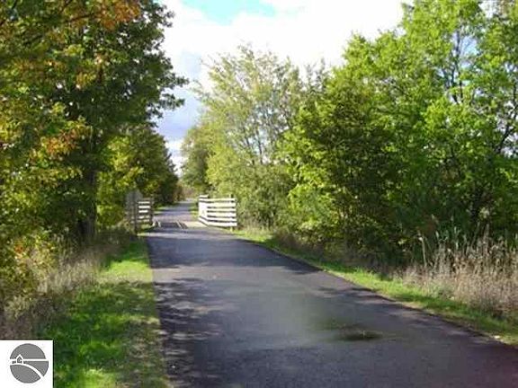 3rd image of LOT 20 S Pine Meadow Path