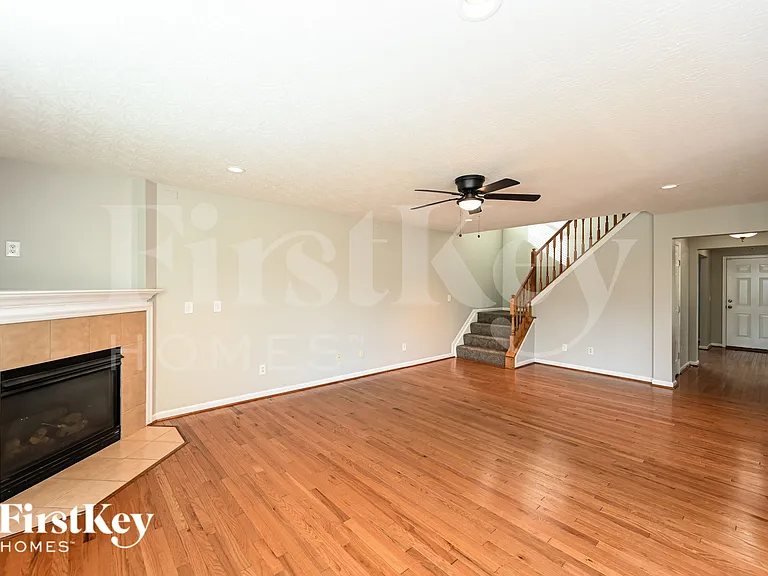 2125 Picketside Dr — Photo 3