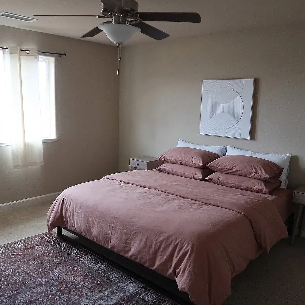 3 bed, 1677 sqft, $3,200 — Photo 3