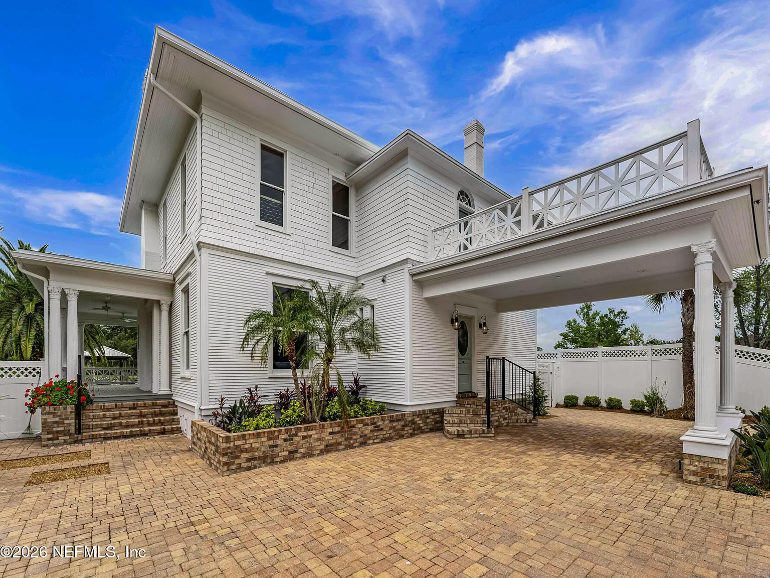 5 bed, 4.0 bath, 4020 sqft, $12,500 — Photo 4