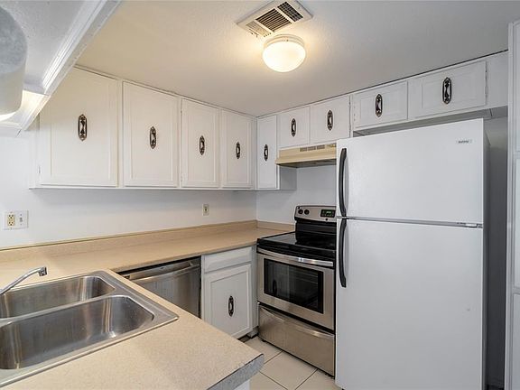 2nd image of 4608 Place One Dr